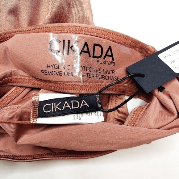 Cikada Halter Crisscross One Piece Swimsuit Size 4 - Picture 6 of 9